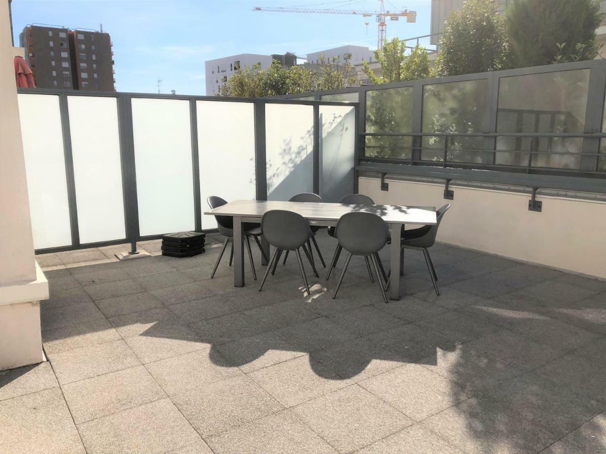 Bel Appartement De 2 Chambres A 40 Min De Paris Courcouronnes Ngoại thất bức ảnh