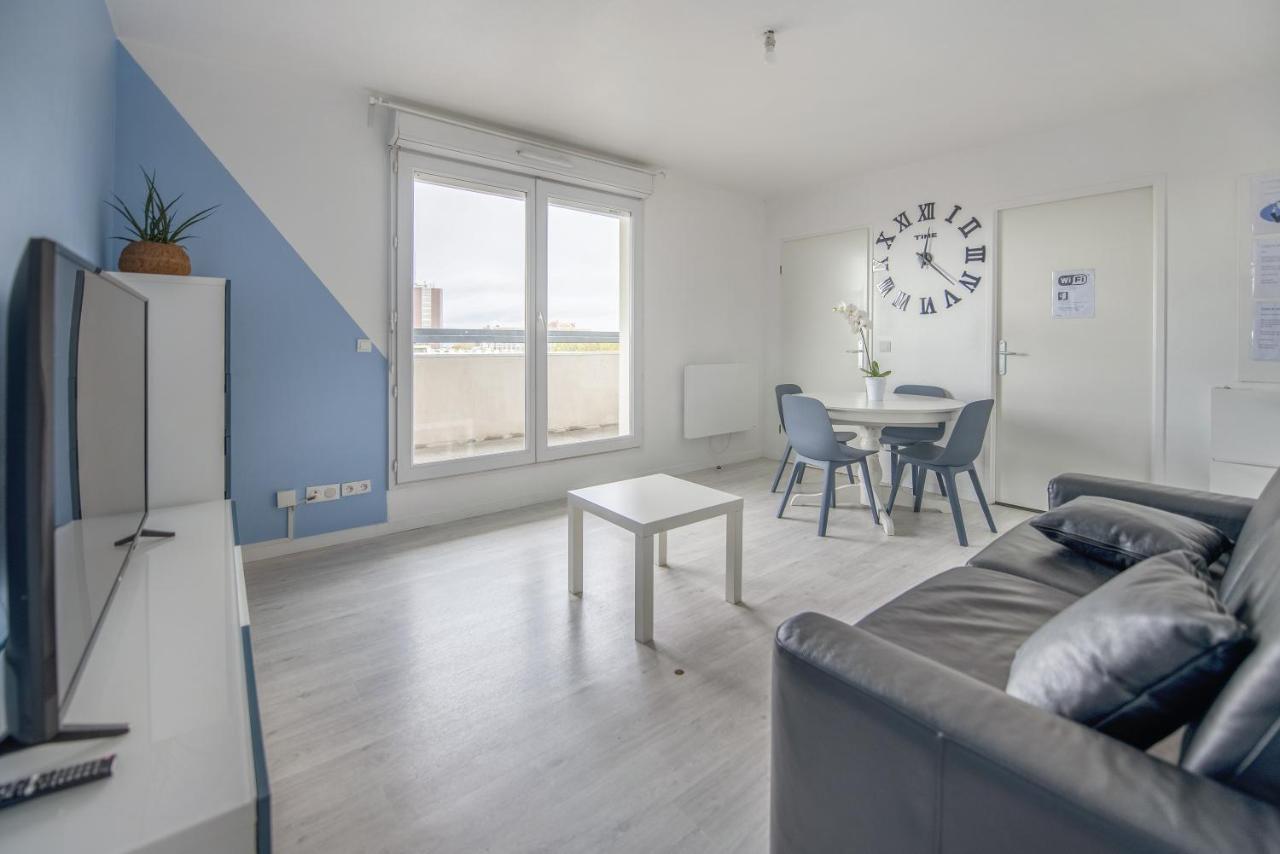 Bel Appartement De 2 Chambres A 40 Min De Paris Courcouronnes Ngoại thất bức ảnh