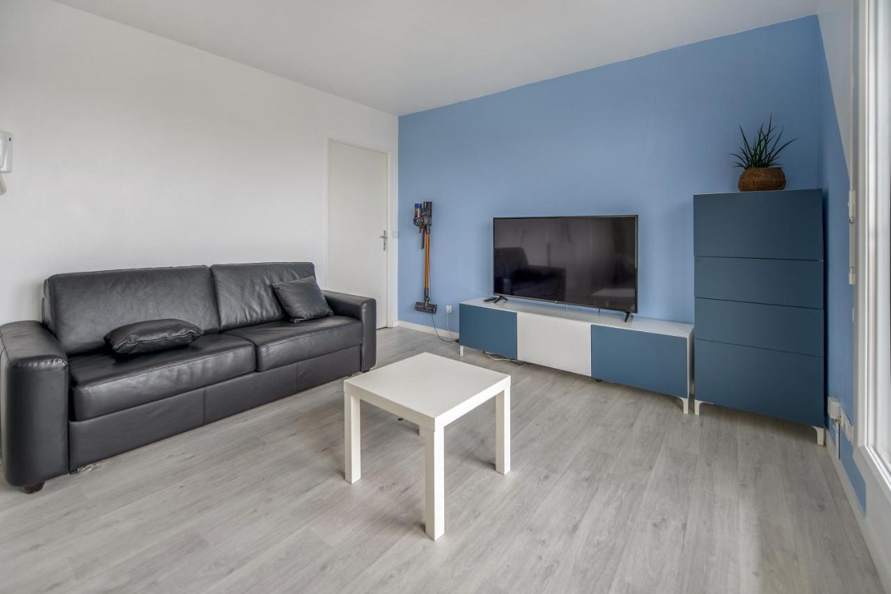 Bel Appartement De 2 Chambres A 40 Min De Paris Courcouronnes Ngoại thất bức ảnh