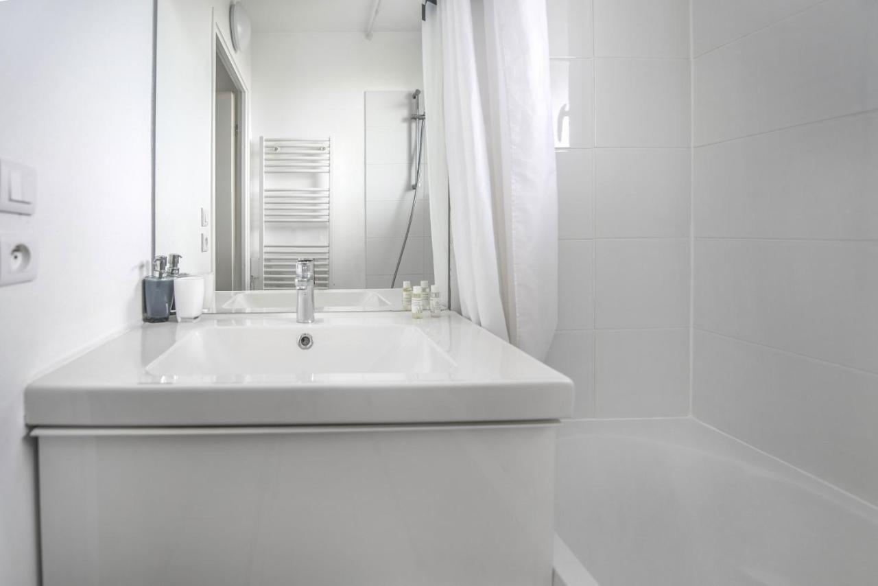 Bel Appartement De 2 Chambres A 40 Min De Paris Courcouronnes Ngoại thất bức ảnh